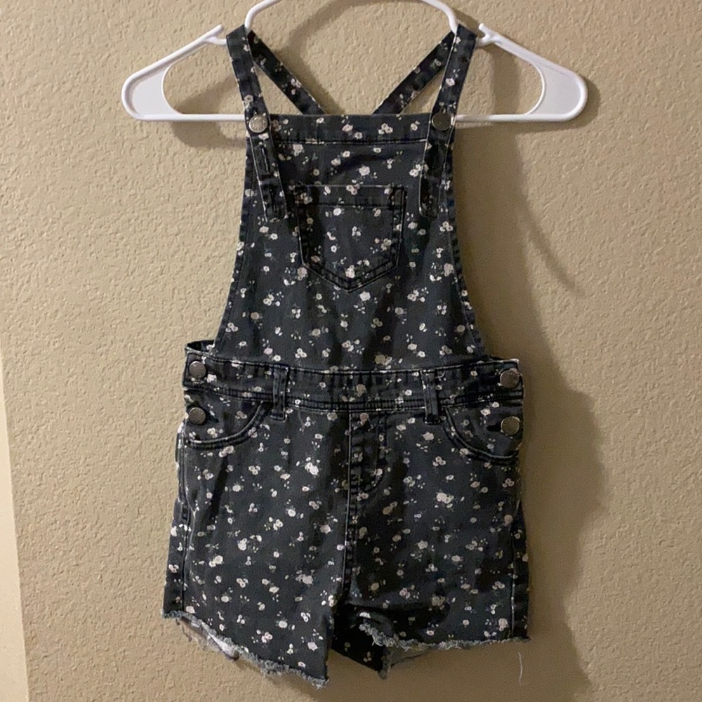 Art class overalls size 7/8